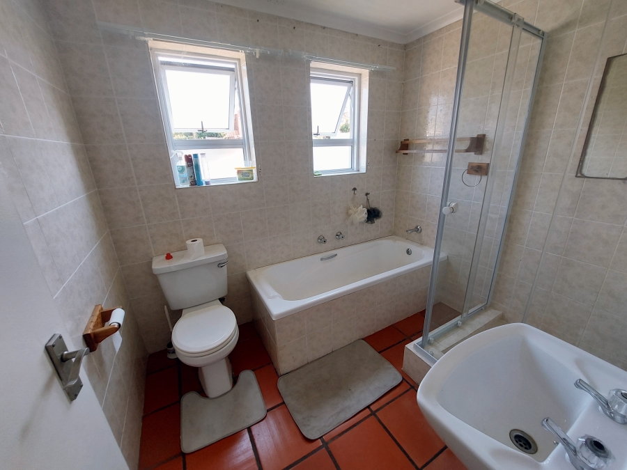 3 Bedroom Property for Sale in Denneoord Western Cape